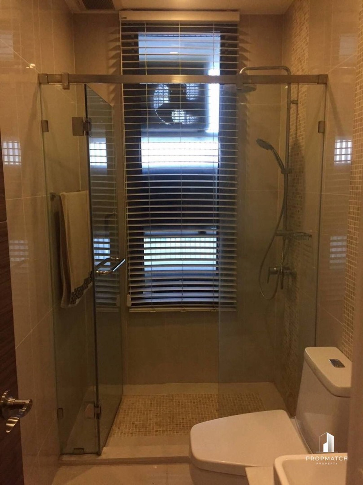 ขายคอนโดพระราม 9 เพชรบุรีตัดใหม่ RCA : Q Asoke (2bed1bath) 46sqm 8,500,000.-