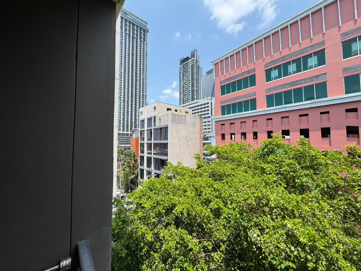 For RentCondoRatchathewi,Phayathai : Urgent for rent!! Ready to move in on March 30, 2026. Pet Friendly. Can raise dogs and cats. 🐶🐕✨Maestro 14 Siam-Ratchathewi