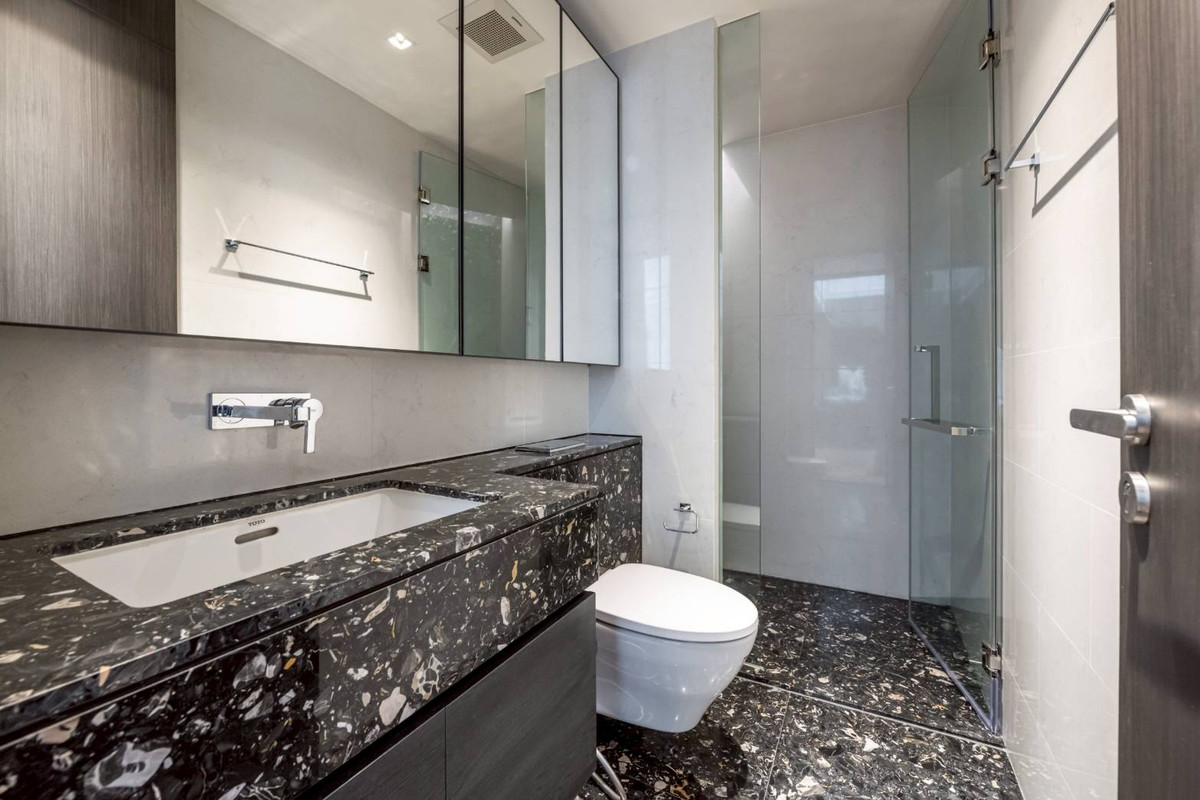 For RentCondoSukhumvit, Asoke, Thonglor : For rent 2 bedrooms, 2 bathrooms, Duplex Beatnik Sukhumvit 32.