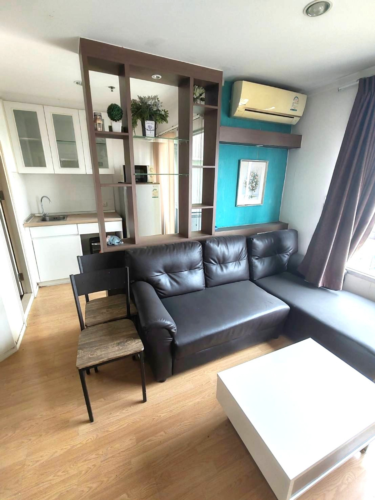 For SaleCondoPattanakan, Srinakarin : condo for sale, condo in good location, Hua Mak area, Lumpini Place Srinakarin–Huamak Station, convenient travel, near Rama 9 and lifestyle areas. Suitable for both living and investing.