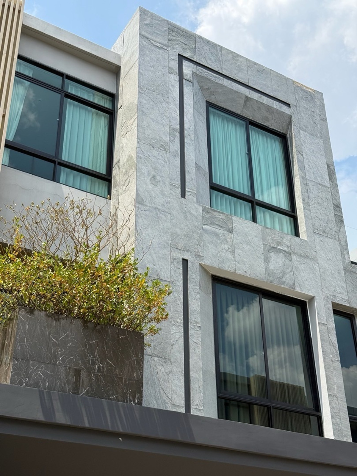 ให้เช่าบ้านนนทบุรี บางใหญ่ บางบัวทอง : ✨🕊️ ให้เช่า บ้านหรูหลังใหญ่ โครงการ The Master ราชพฤกษ์-สะพานเจษฎาบดินทร์ ใกล้ห้าง Central Westville เพียง 10 นาที Welcome pet friendly 🌳🐾