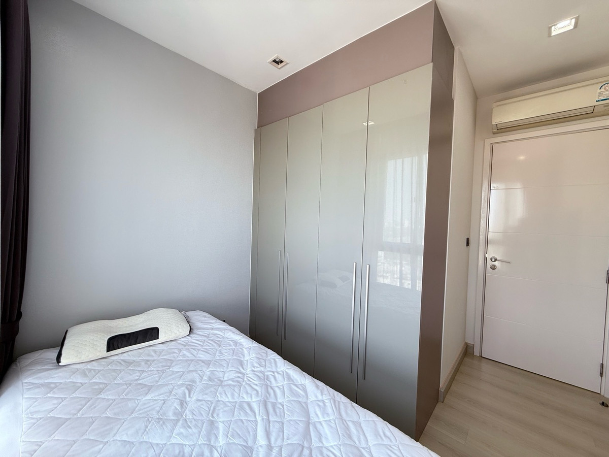 For SaleCondoSapankwai,Jatujak : For sale: The signature by urbano 2 bed 1 bath, newly renovated room, high floor Tel.098-9655699