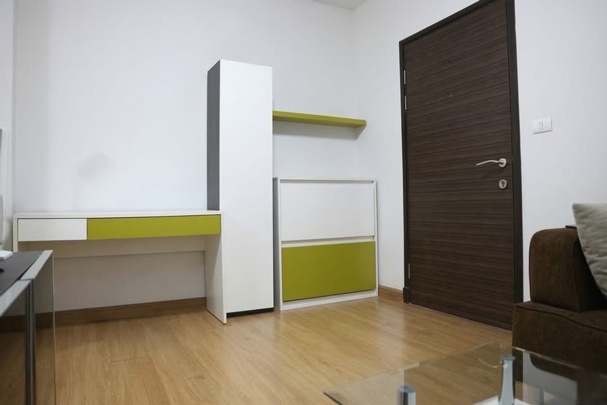 ให้เช่าคอนโดพระราม 9 เพชรบุรีตัดใหม่ RCA : 🏢 ให้เช่า Supalai Park Asoke – Ratchada
✨ ห้องสวย เฟอร์ครบ พร้อมอยู่ ใกล้ MRT พระราม 9

💰 ค่าเช่า 10,000 บาท / เดือน
