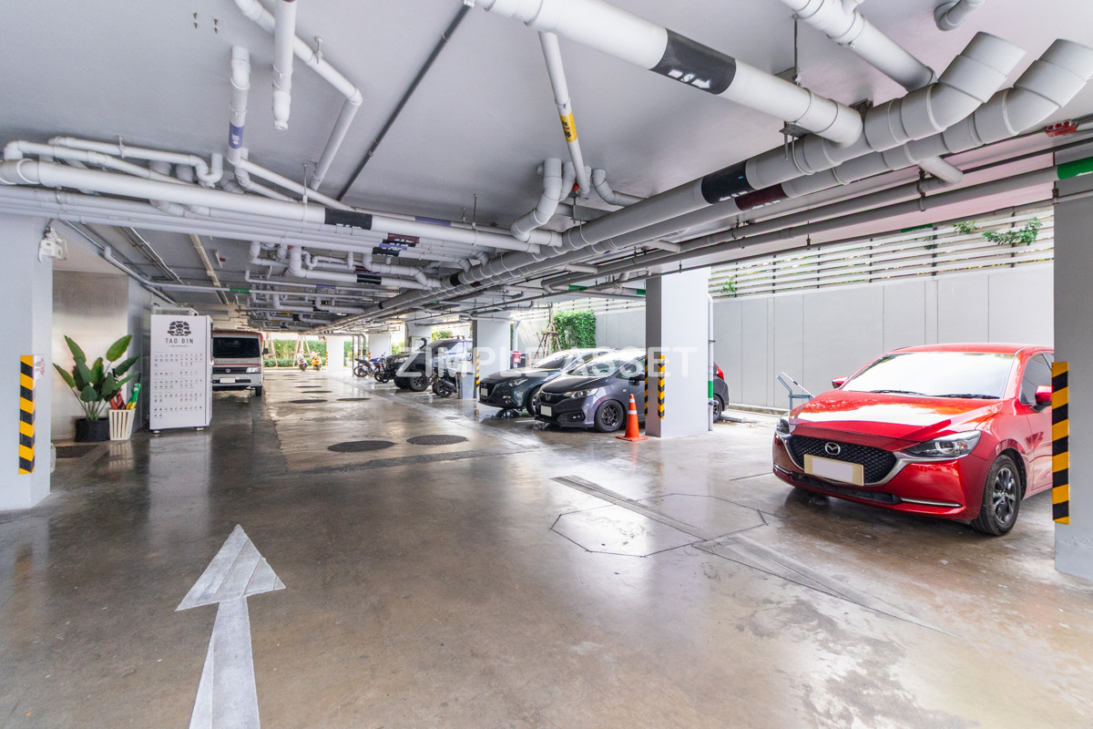 For SaleCondoOnnut, Udomsuk : Line ID: @zimple_asset 🌟 Brand-new unit for sale at ESQUE Sukhumvit 101/1 with furniture, starting from 24–25 sqm. Special price starting from 2.5x MB. Add Line now to receive exclusive discounts and special gifts! 🎉