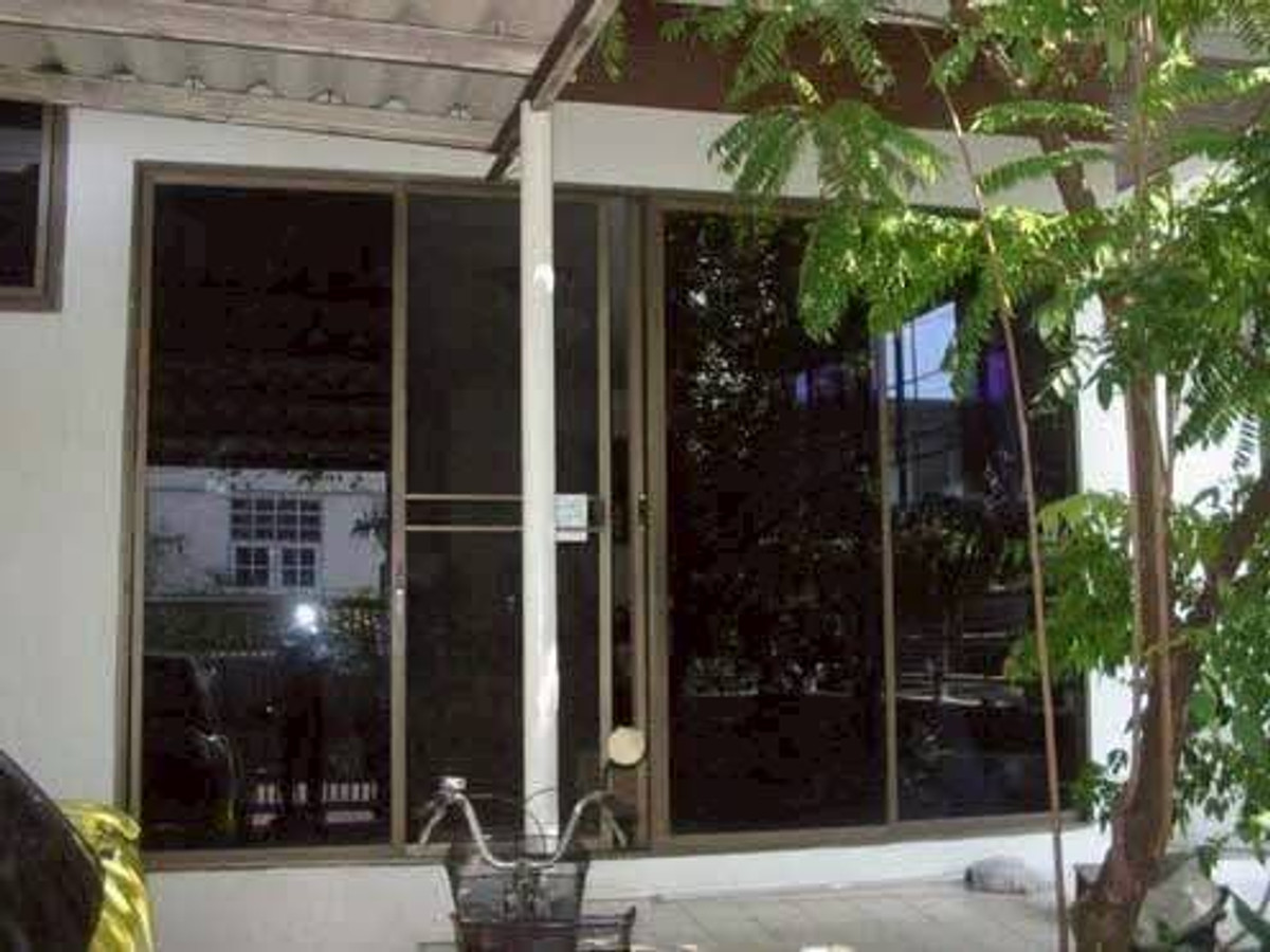 ขายทาวน์โฮมสุขุมวิท อโศก ทองหล่อ : ขายทาวน์โฮม 3 ชั้น ซอยสุขุมวิท 65 ราคาถูกมาก เหมาะลงทุน (N.2025)