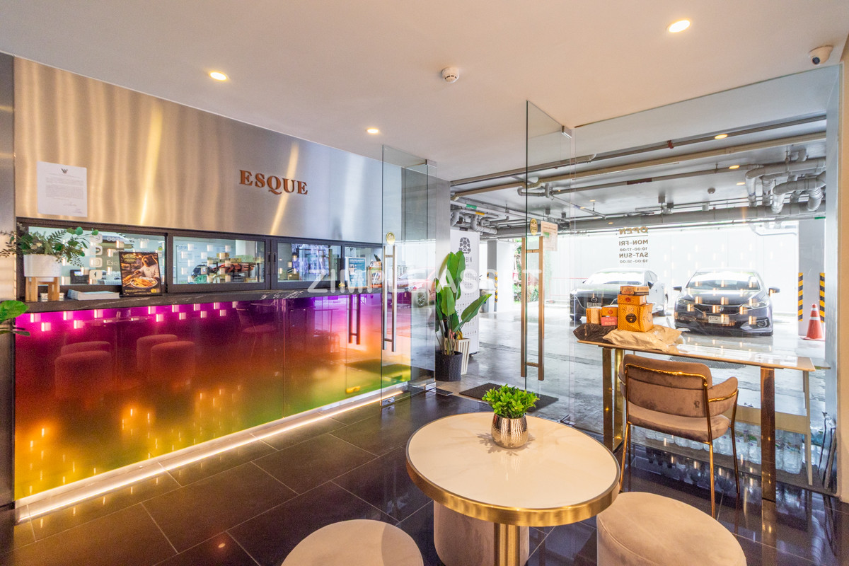 For SaleCondoOnnut, Udomsuk : Line ID: @zimple_asset 🌟 Brand-new unit for sale at ESQUE Sukhumvit 101/1 with furniture, starting from 24–25 sqm. Special price starting from 2.5x MB. Add Line now to receive exclusive discounts and special gifts! 🎉