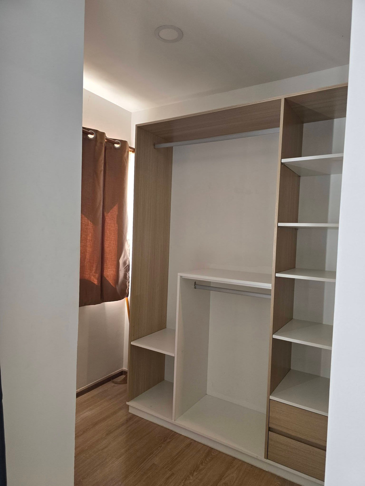 ให้เช่าคอนโดวิภาวดี ดอนเมือง หลักสี่ : ด่วนรีบจองเลย ‼️ ให้เช่า Sena Kith BTS Saphanmai  ห้องใหม่สวยกริ๊บ🔥  ห้องสวยเฟอร์ครบ+มีเครื่องซักผ้า 📍 พร้อมให้เข้าอยู่  ( ตอบแชทและรับสายไวมาก )