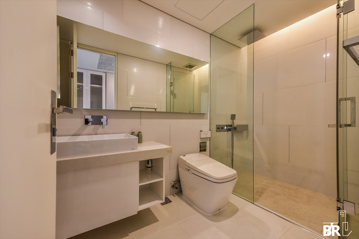 ขายคอนโดสาทร นราธิวาส : 💎Luxury Residence in Sathorn CBD, The Bangkok Sathorn  near BTS Surasak