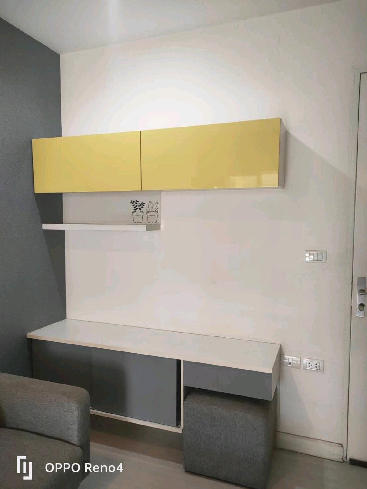 For RentCondoLadprao, Central Ladprao : 📍 Good location, convenient travel, near MRT Lat Phrao, only 750 meters, beautiful room, separate kitchen, ready to move in ✨