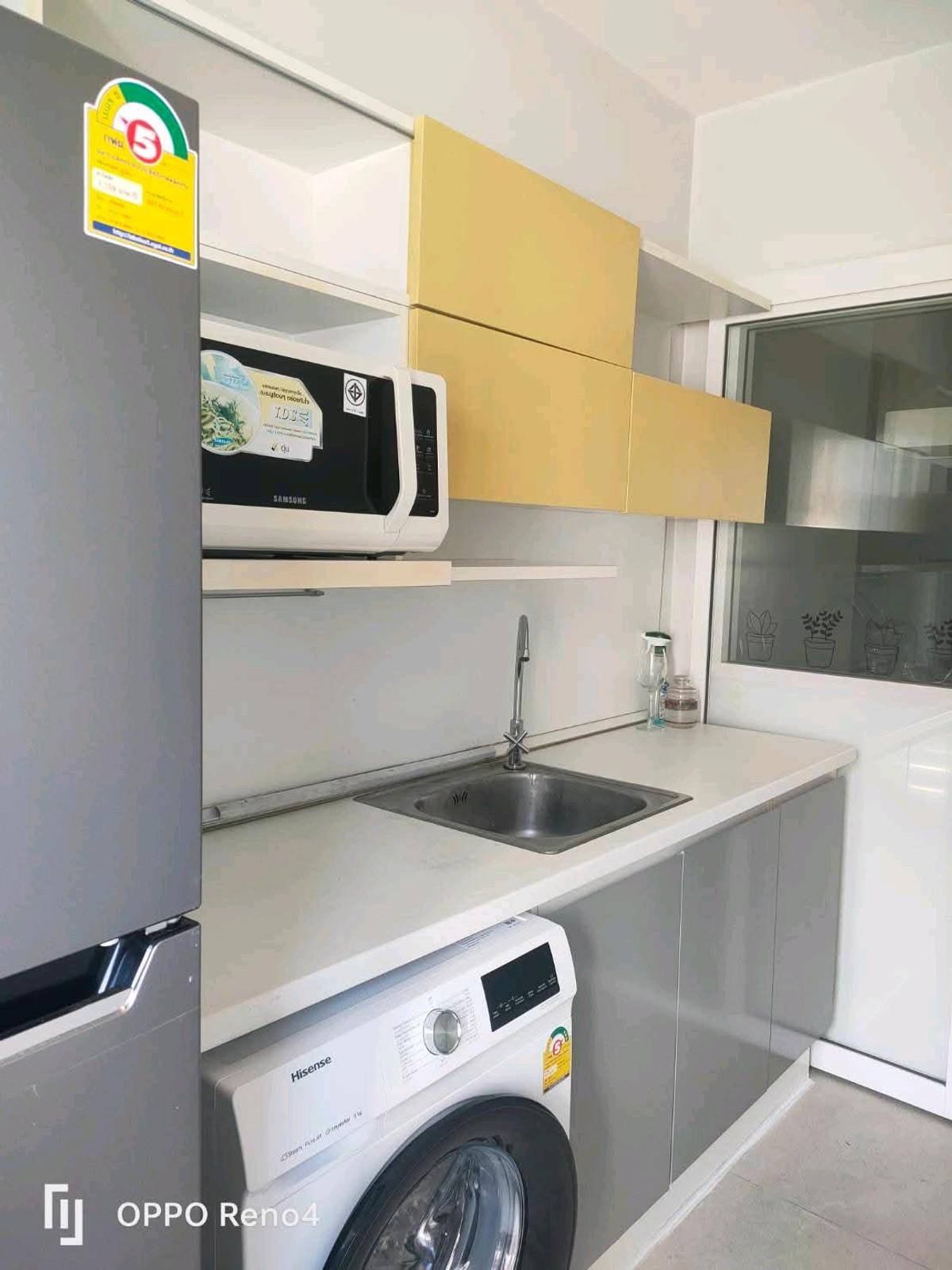 For RentCondoLadprao, Central Ladprao : 📍 Good location, convenient travel, near MRT Lat Phrao, only 750 meters, beautiful room, separate kitchen, ready to move in ✨