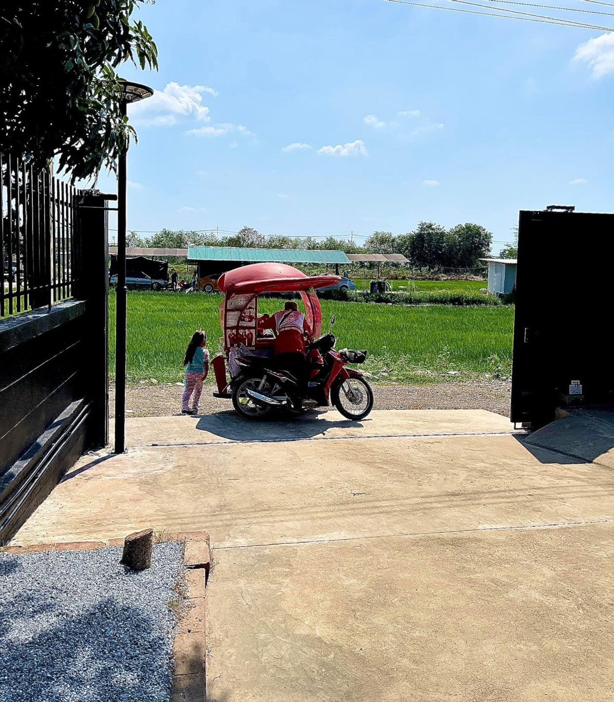 For RentHome OfficeNonthaburi, Bang Yai, Bangbuathong : Home office Bang Bua Thong - Sai Noi Area / 8 Bedrooms (FOR RENT) AOM091