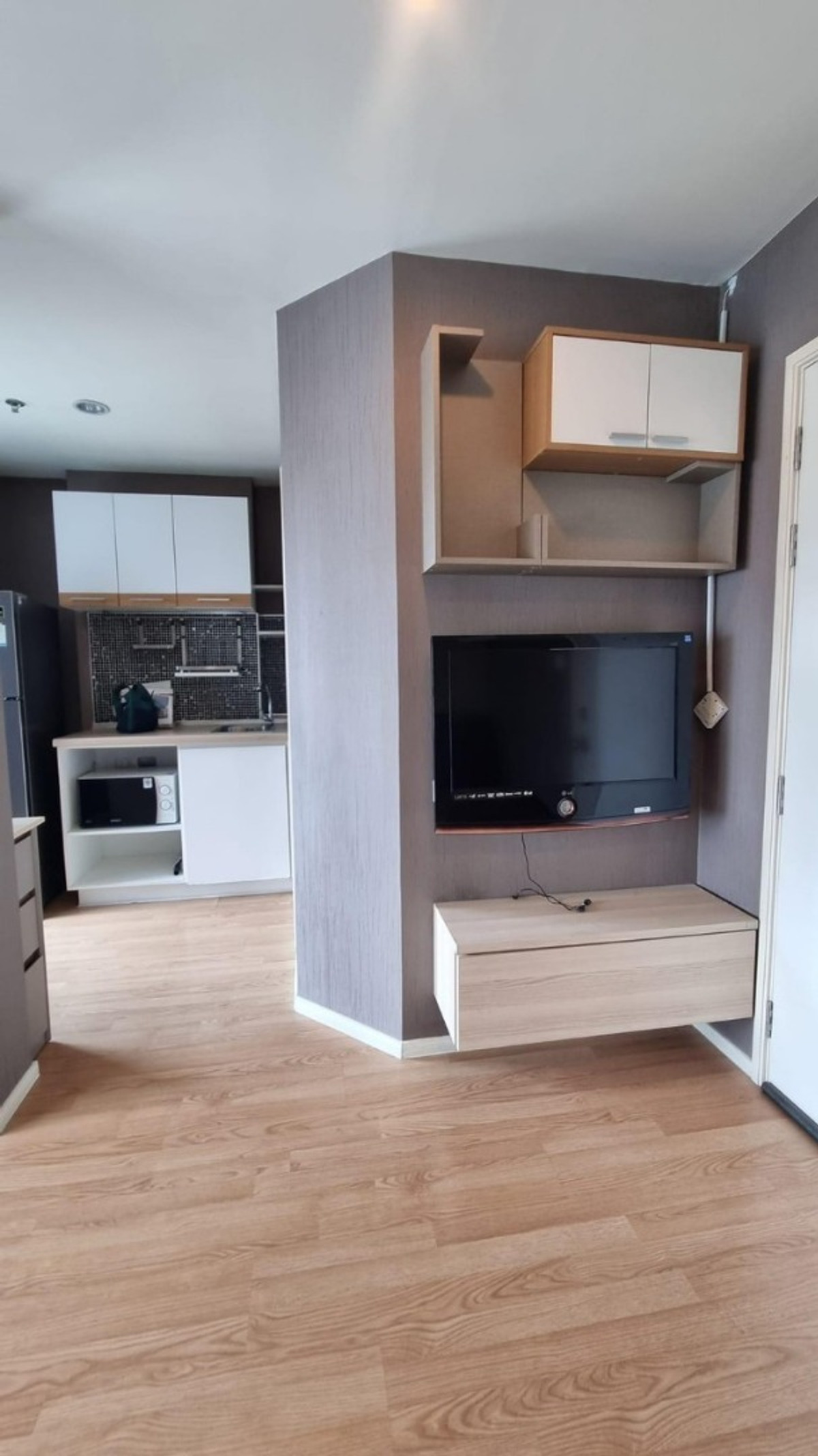 ขายคอนโดเสรีไทย-นิด้า : ✅ S-LP60204 ✅ Line : @p2nproperty