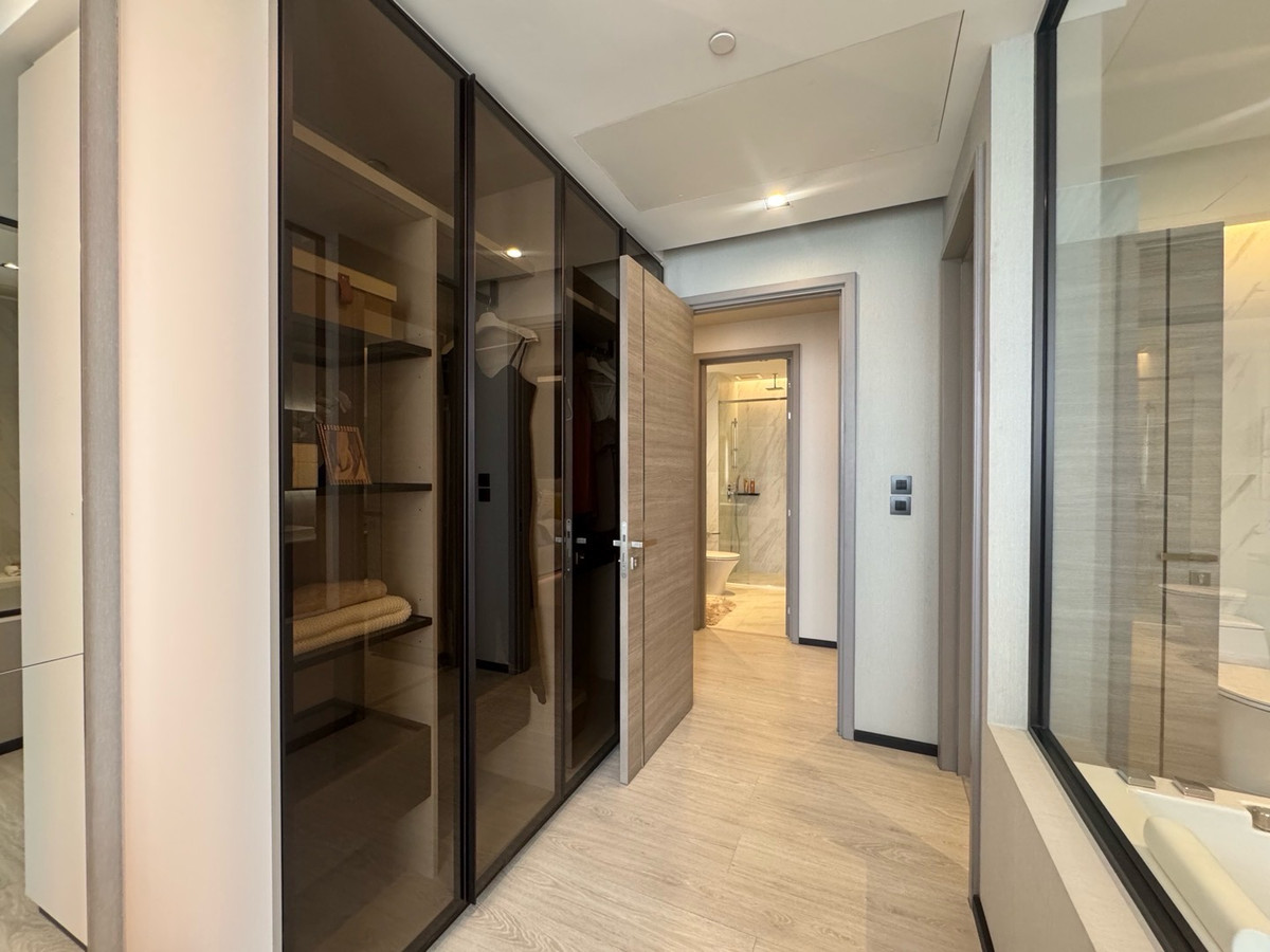 ขายคอนโดสุขุมวิท อโศก ทองหล่อ : The Room Sukhumvit 38 🌃
2 Bed 2Bath 79.12 sq.m. Price13.99MB.
🚝Only 700 m. to BTS Thonglor
📞Phat 064-642-8664
📞Nui 094-624-2014