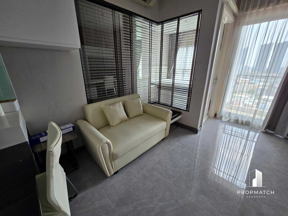 ขายคอนโดวงเวียนใหญ่ เจริญนคร : ✨Flash Deal ✨ Urbano Absolute Sathon-Taksin ( 1Bed 1Bath 36SQM.) พร้อมอยู่ ! เพียง 3,300,000 บาท Tel.0981315848 @propmatch
