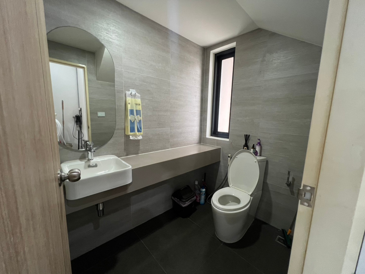 อาคารพาณิชย์โชคชัย4 ลาดพร้าว71 : ขาย/เช่า ทาวน์โฮม The Author รัชดา 32 ทำเลกลาง ลาดพร้าว ใกล้ MRT ลาดพร้าว และ ภาวนา โทร.098-905-2645