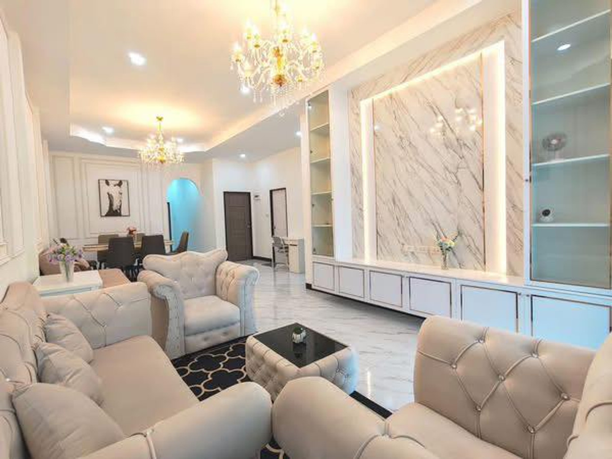 For SalePattaya, Bangsaen, Chonburi : The hottest cornerback! Good location, easy to rent, good income 🔥 Chokchai Garden Home 2 / 4 bedrooms (for sale), Chockchai Garden Home 2 / 4 Bedrooms (FOR SALE) BEWN110