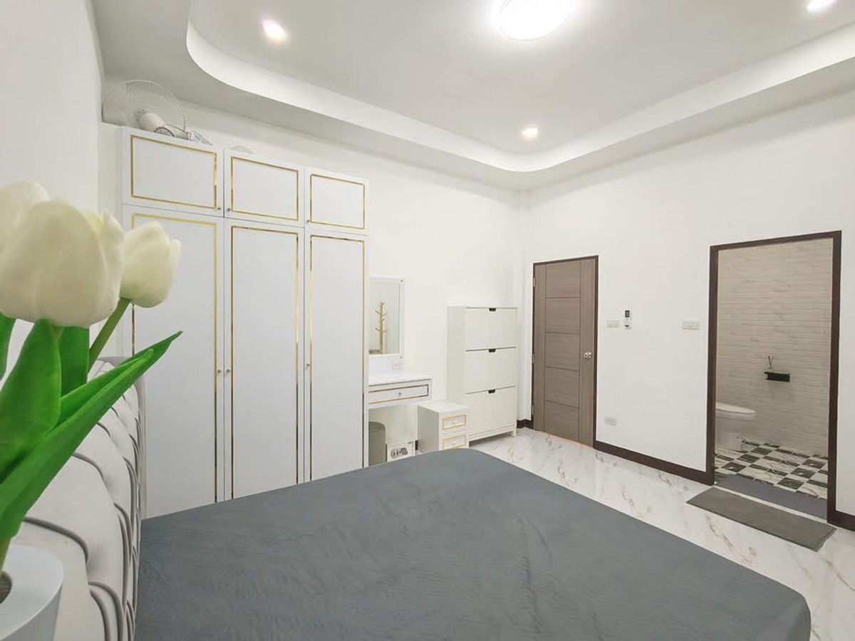 For SalePattaya, Bangsaen, Chonburi : The hottest cornerback! Good location, easy to rent, good income 🔥 Chokchai Garden Home 2 / 4 bedrooms (for sale), Chockchai Garden Home 2 / 4 Bedrooms (FOR SALE) BEWN110