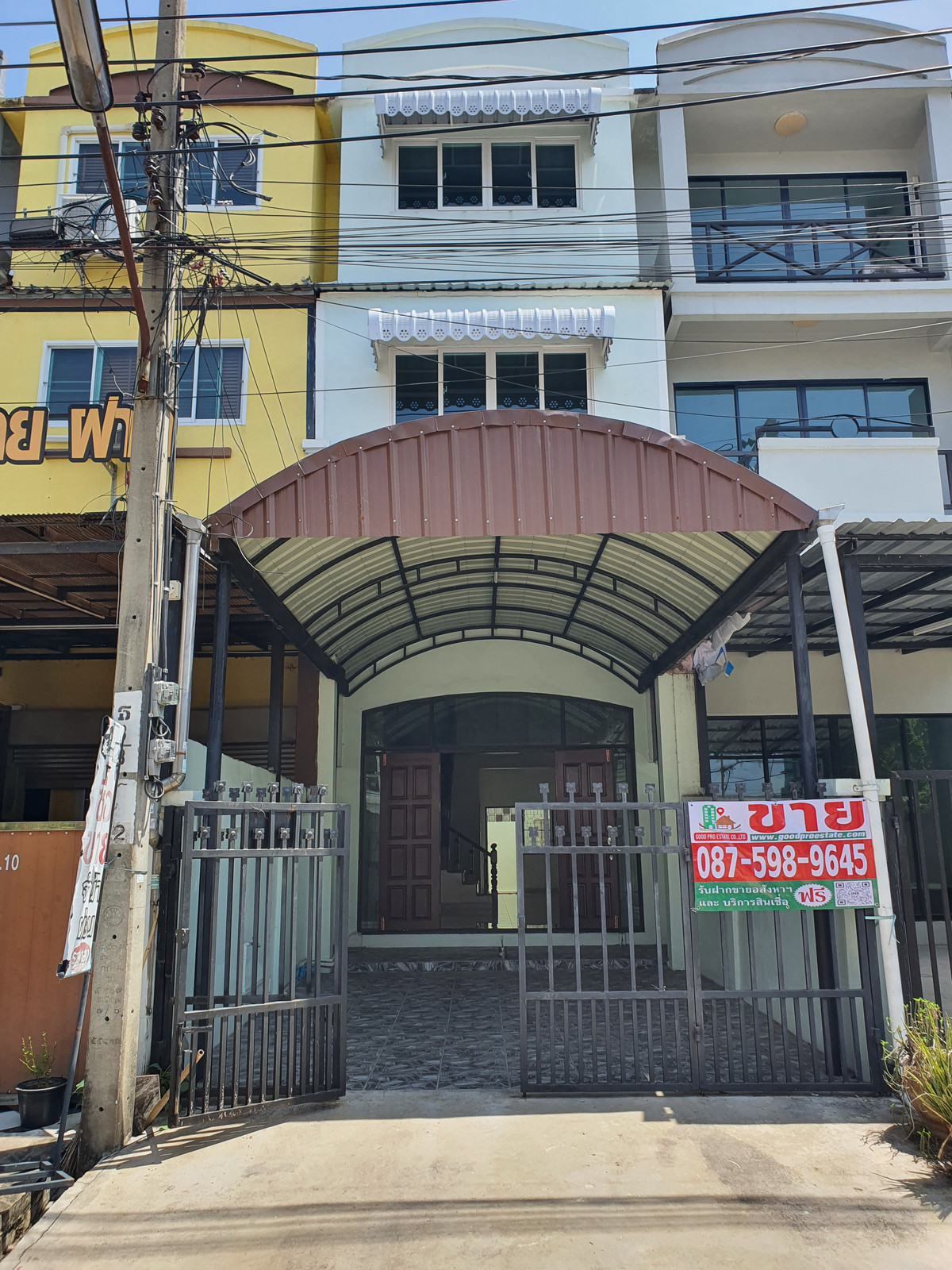 For SaleTownhomePhutthamonthon, Salaya : 3-story townhome, completely renovated, Boromarajonani 119 | 4 bedrooms, 3 bathrooms, high ceilings, not hot house, strong structure, ready to move in, near Mahidol, good location, nice to live in!