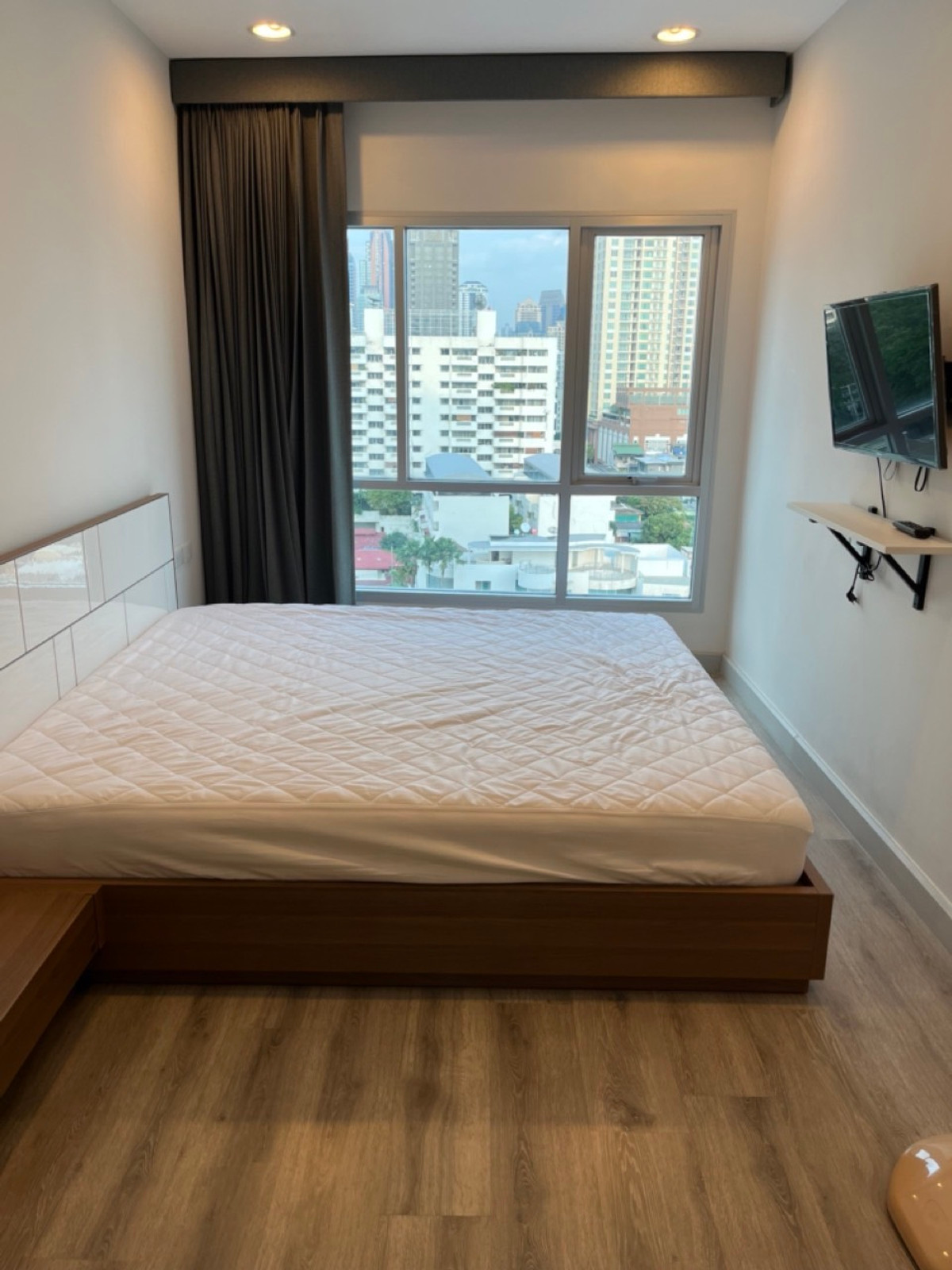 For RentCondoSathorn, Narathiwat : For Rent ✨ Centric Sathorn - Saint Louis ✨ Fully furnished with appliances, near BTS Surasak.