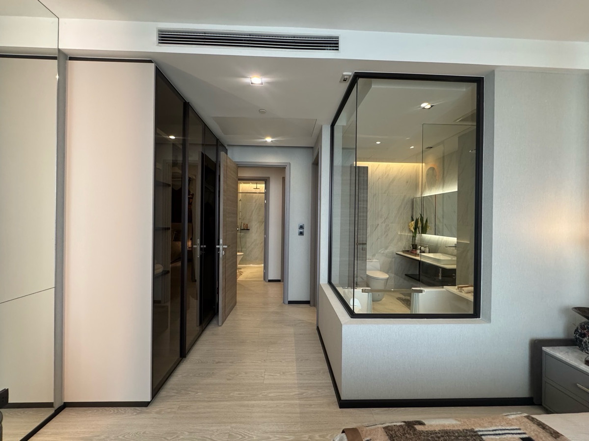 ขายคอนโดสุขุมวิท อโศก ทองหล่อ : The Room Sukhumvit 38 🌃
2 Bed 2Bath 79.12 sq.m. Price13.99MB.
🚝Only 700 m. to BTS Thonglor
📞Phat 064-642-8664
📞Nui 094-624-2014