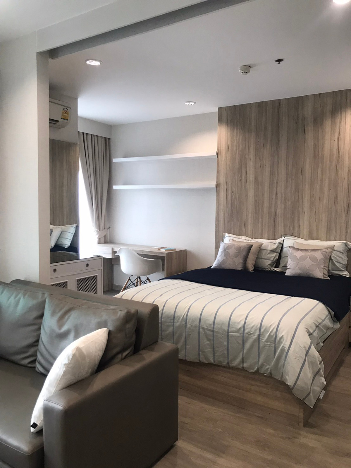 For RentCondoSiam Paragon ,Chulalongkorn,Samyan : ✨ Condo for Rent at Ideo Q Chula – Samyan | High Floor | South-Facing Balcony | Fully Furnished 🌆