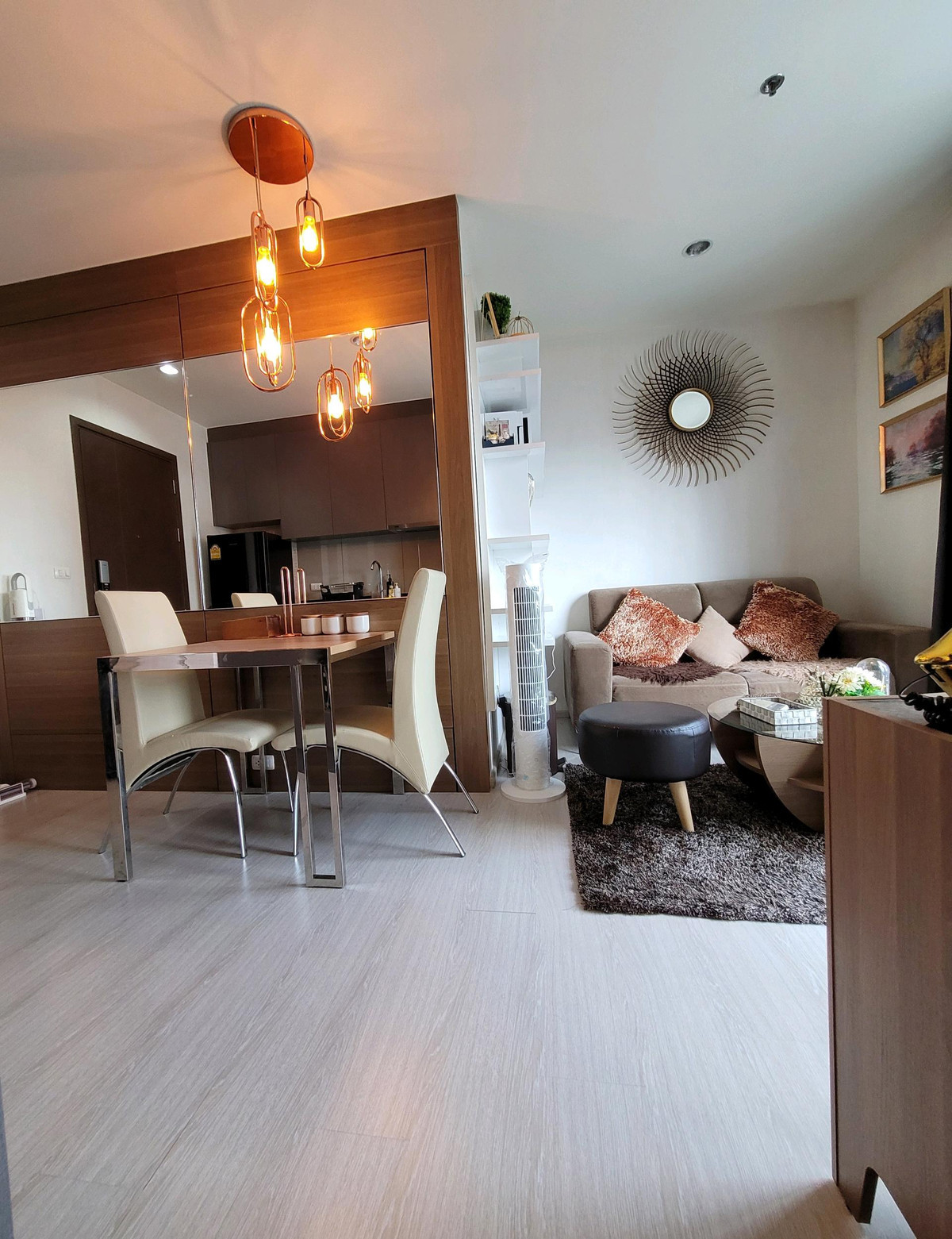 For RentCondoRama9, Petchburi, RCA : 🔥🔥 For rent Rhythm Asoke 🔥🔥 Condo, good location, near Asoke zone, convenient travel.