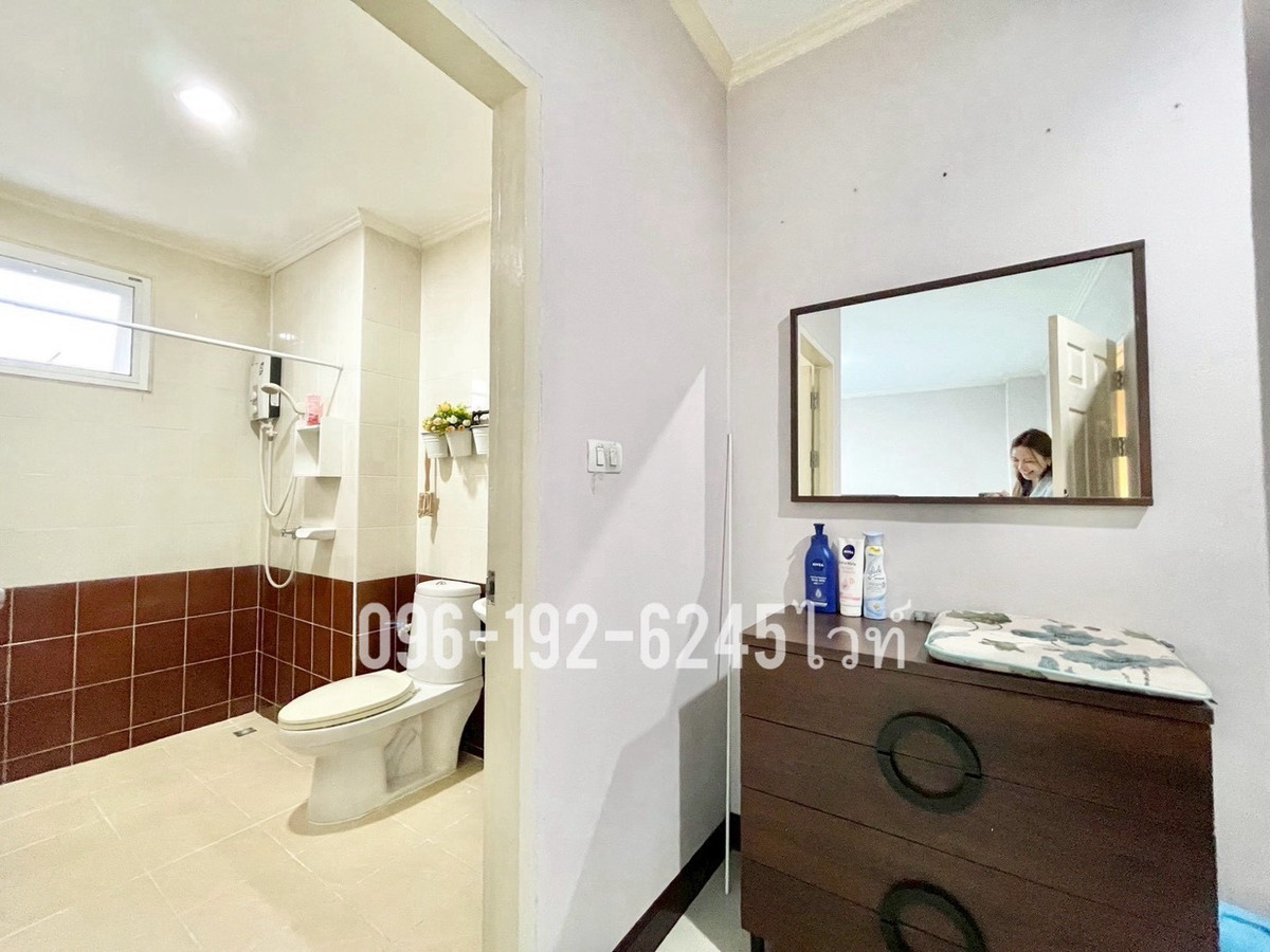 For SaleShop HouseMin Buri, Romklao : Golden location! 4-storey commercial building for sale, next to Rat Phatthana Road (Soi Miss Teen) 🏢 decorated and ready for an office.