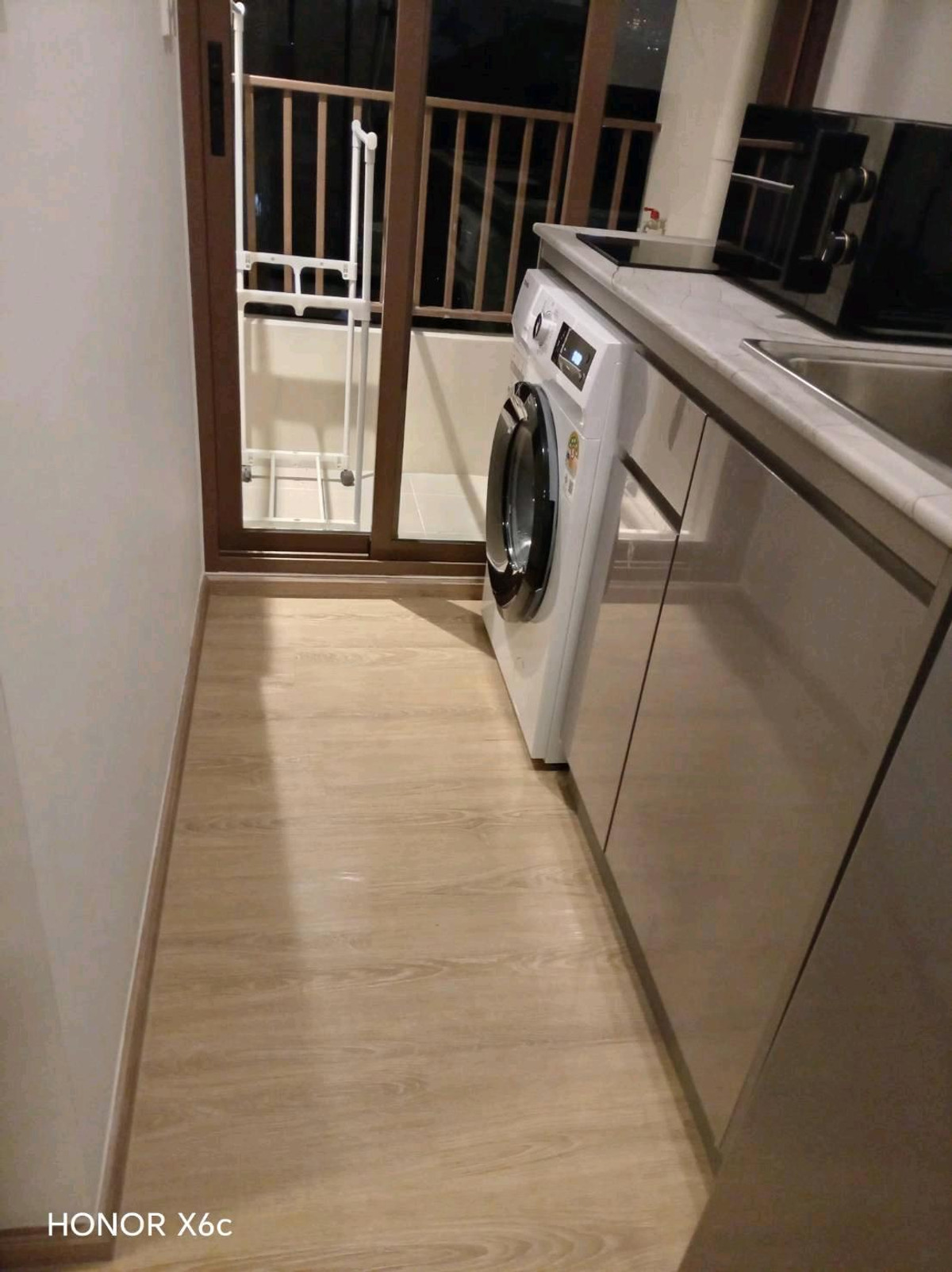 ให้เช่าคอนโดสุขุมวิท อโศก ทองหล่อ : ว่างพร้อมอยู่ 