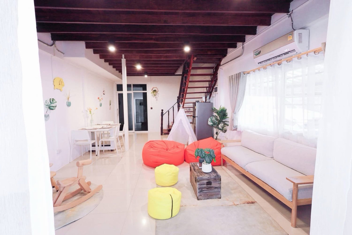 For RentHouseRatchadapisek, Huaikwang, Suttisan : 🏠3 bedroom house in the heart of Ratchada