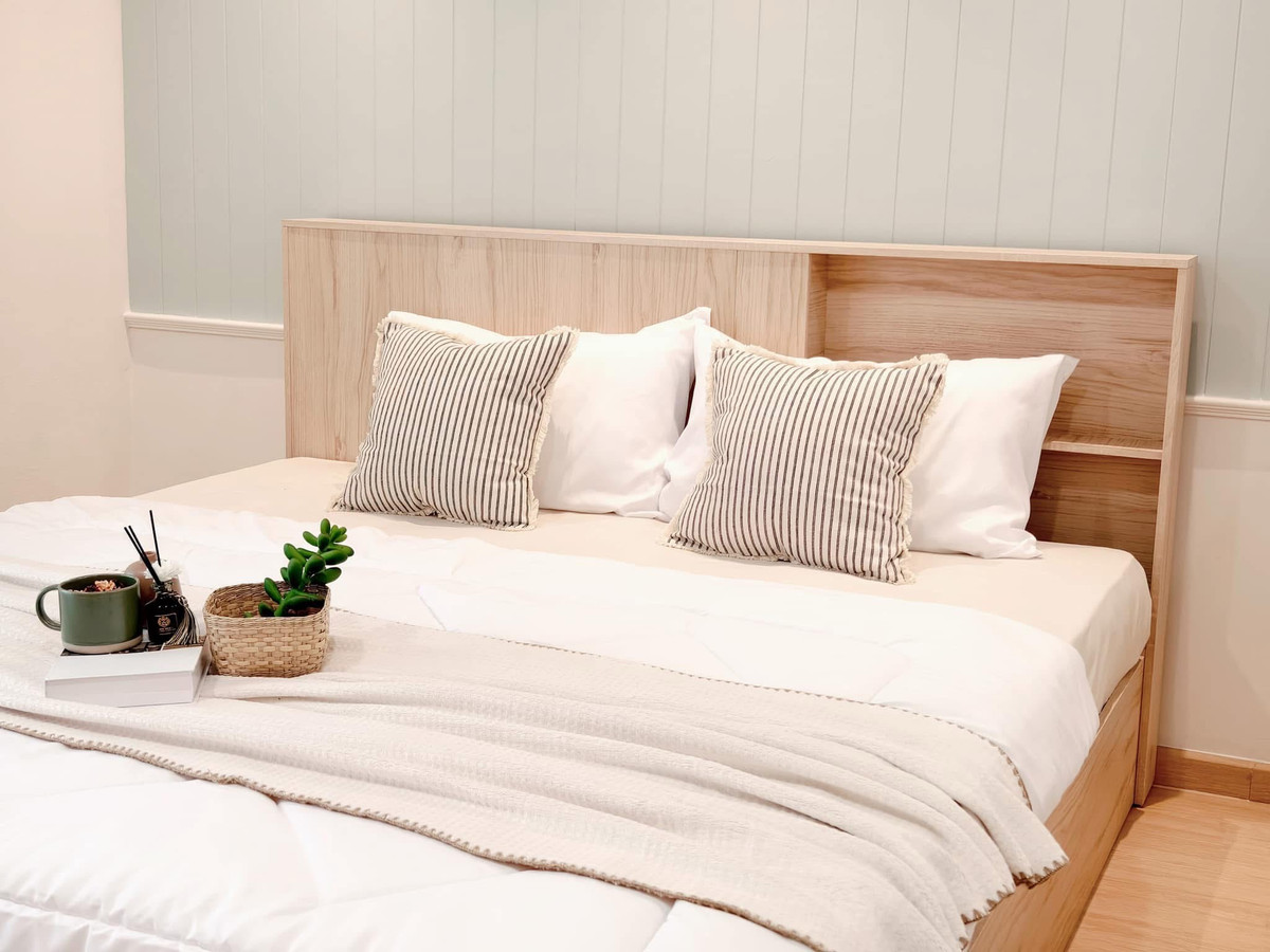 CondoBang kae, Phetkasem : Urgent rent/sale🔥 Large suite 43.56 sq m. ✨Newly renovated, ready to move in. Rent only: 4,300 baht/month, or buy for 799,000 (suitable for those with an income of 15,000 or more). Room on the 4th floor is very private.