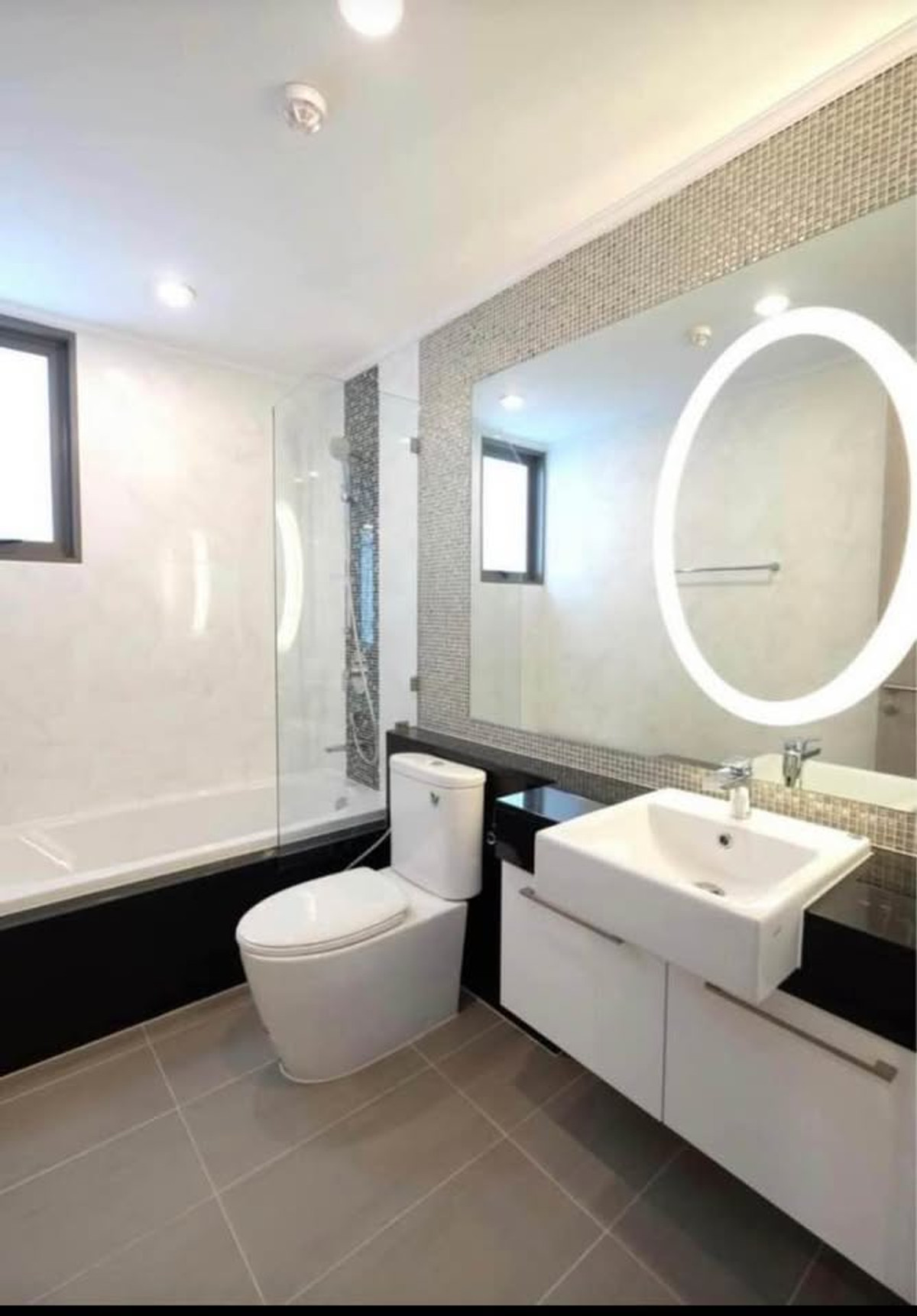 ให้เช่าคอนโดสุขุมวิท อโศก ทองหล่อ : เช่า 2 ห้องนอน 2 ห้องน้ำ ศุภาลัย โอเรียนทัล สุขุมวิท 39