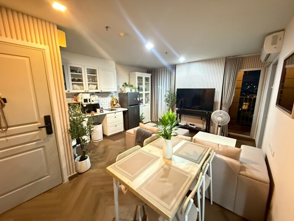 ขายคอนโดบางซื่อ วงศ์สว่าง เตาปูน : 💖💖ขายห้องคอนโด Richpark @Taopoon Interchange ใกล้ห้าง Gateway บางซื่อ ใกล้รถไฟฟ้า MRT เตาปูน ขายเพียง 2.65 ล้านบาท!! สนใจสอบถามได้นะคะ Line ID : atfirm2010 💖💖