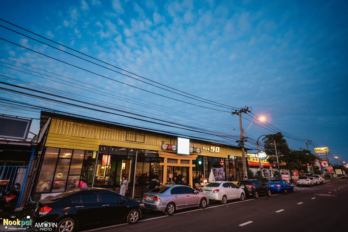เซ้งร้านค้า/ตลาดนัดพระราม 5 ราชพฤกษ์ บางกรวย : เซ้งร้านสวยๆ  พระราม 5 ถนนนครอินทร์ ติดถนนใหญ่ เหมาะมากสำหรับ ร้านอาหาร +บาร์ ไลฟ์มิวสิค มีลานจอดรถ