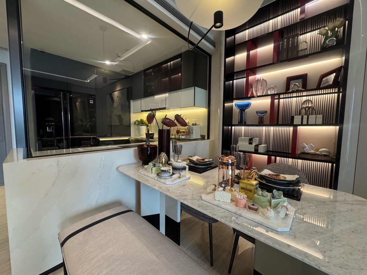 ขายคอนโดสุขุมวิท อโศก ทองหล่อ : คอนโด Super Luxury ใจกลางทองหล่อ
☁️The Room Sukhumvit 38 
2 Bed 2 Bath 90.99 sq.m.💰20.9 MB.
☎️Phat 064-642-8664
☎️Nui 094-624-2014