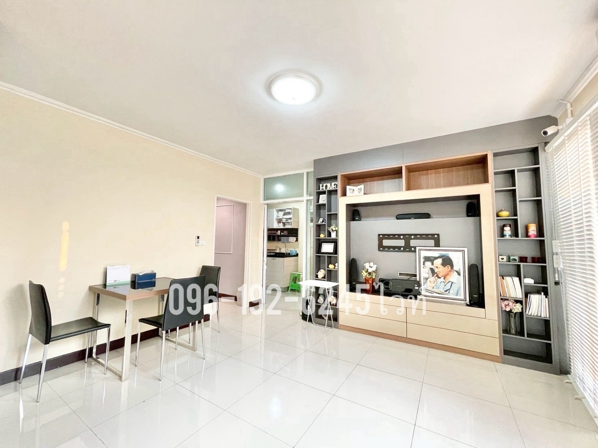 For SaleShop HouseMin Buri, Romklao : Golden location! 4-storey commercial building for sale, next to Rat Phatthana Road (Soi Miss Teen) 🏢 decorated and ready for an office.