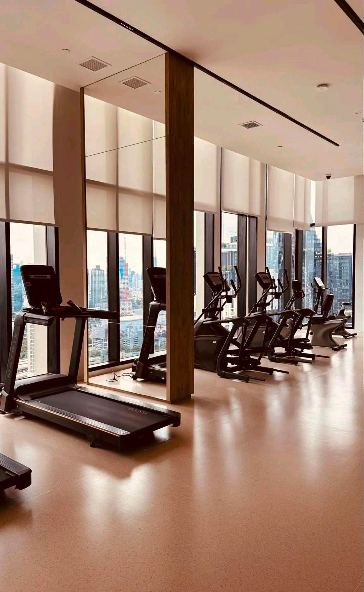 ให้เช่าคอนโดพระราม 9 เพชรบุรีตัดใหม่ RCA : ให้เช่าคอนโด🌈นิว ดิสทริค อาร์ 9🌈ติดยูนิลีเวอร์ พระราม 9, ใกล้เซ็นทรัล พระราม 9, ใกล้ MRT พระราม 9