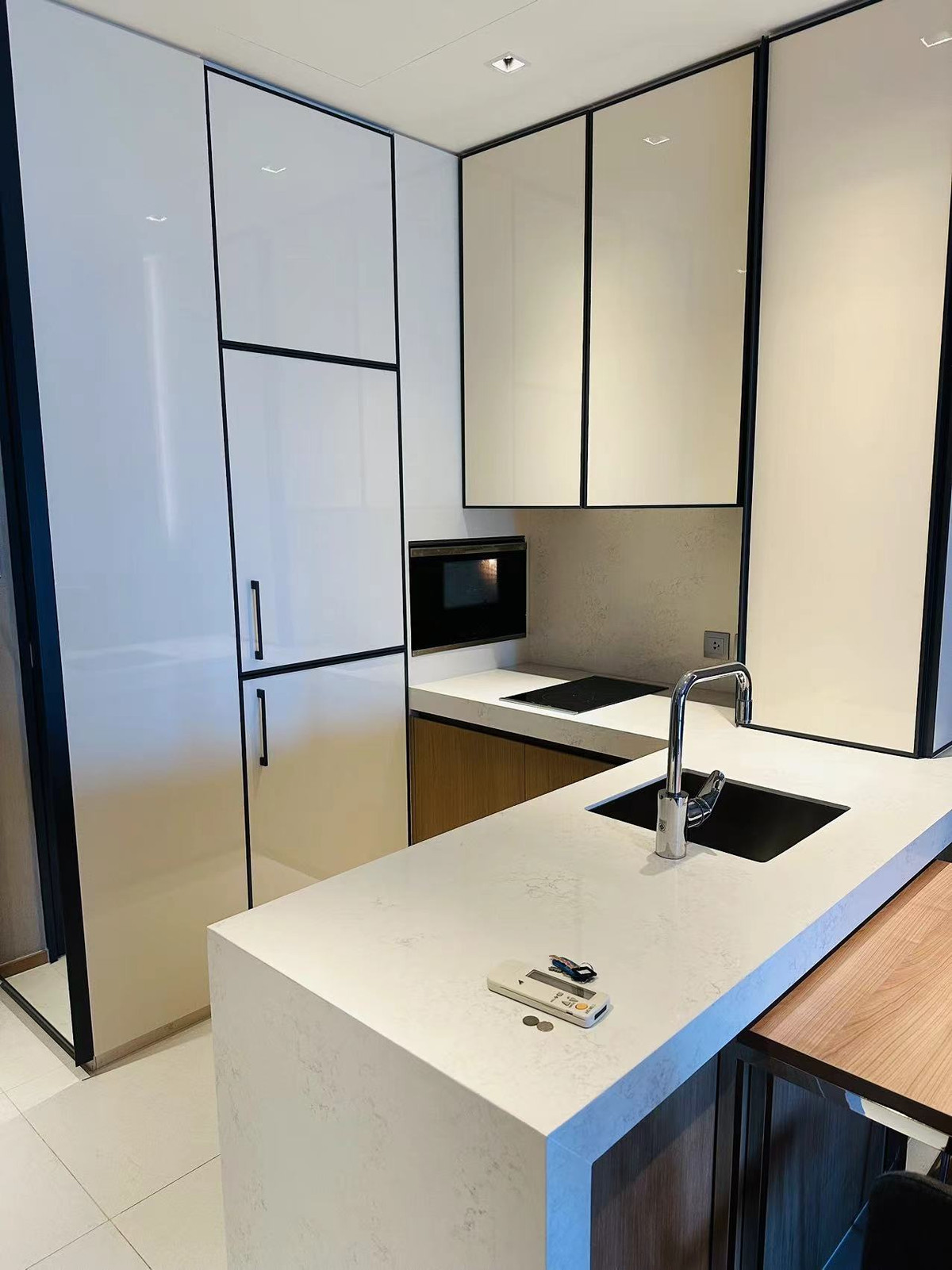 ให้เช่าคอนโดสุขุมวิท อโศก ทองหล่อ : ให้เช่าคอนโด บีทนิค สุขุมวิท 32 (บีทีเอสทองหล่อ)  (SA-01) 