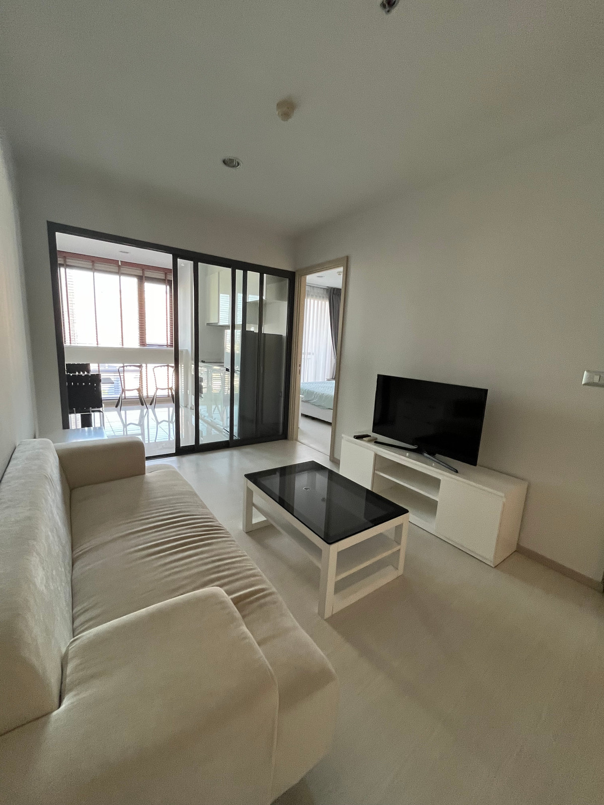 For RentCondoSukhumvit, Asoke, Thonglor : For Rent RHYTHM Sukhumvit 42 – within walking distance to BTS Ekkamai by Pretty