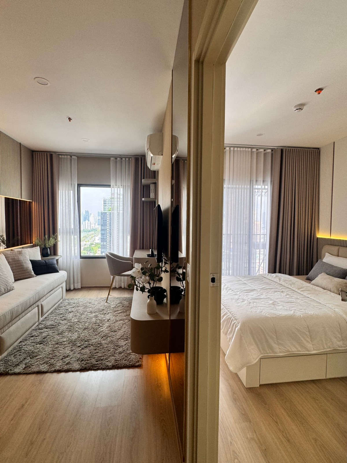 ให้เช่าคอนโดคลองเตย กล้วยน้ำไท : 🏙 ให้เช่าคอนโดใหม่ Life Rama 4 – Asoke วิวสวนเบญจกิติ ชั้นสูง ห้องสวย แต่งครบ พร้อมอยู่