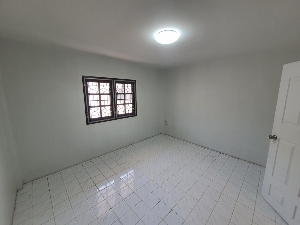 For SaleTownhomePhutthamonthon, Salaya : 3-story townhome, completely renovated, Boromarajonani 119 | 4 bedrooms, 3 bathrooms, high ceilings, not hot house, strong structure, ready to move in, near Mahidol, good location, nice to live in!