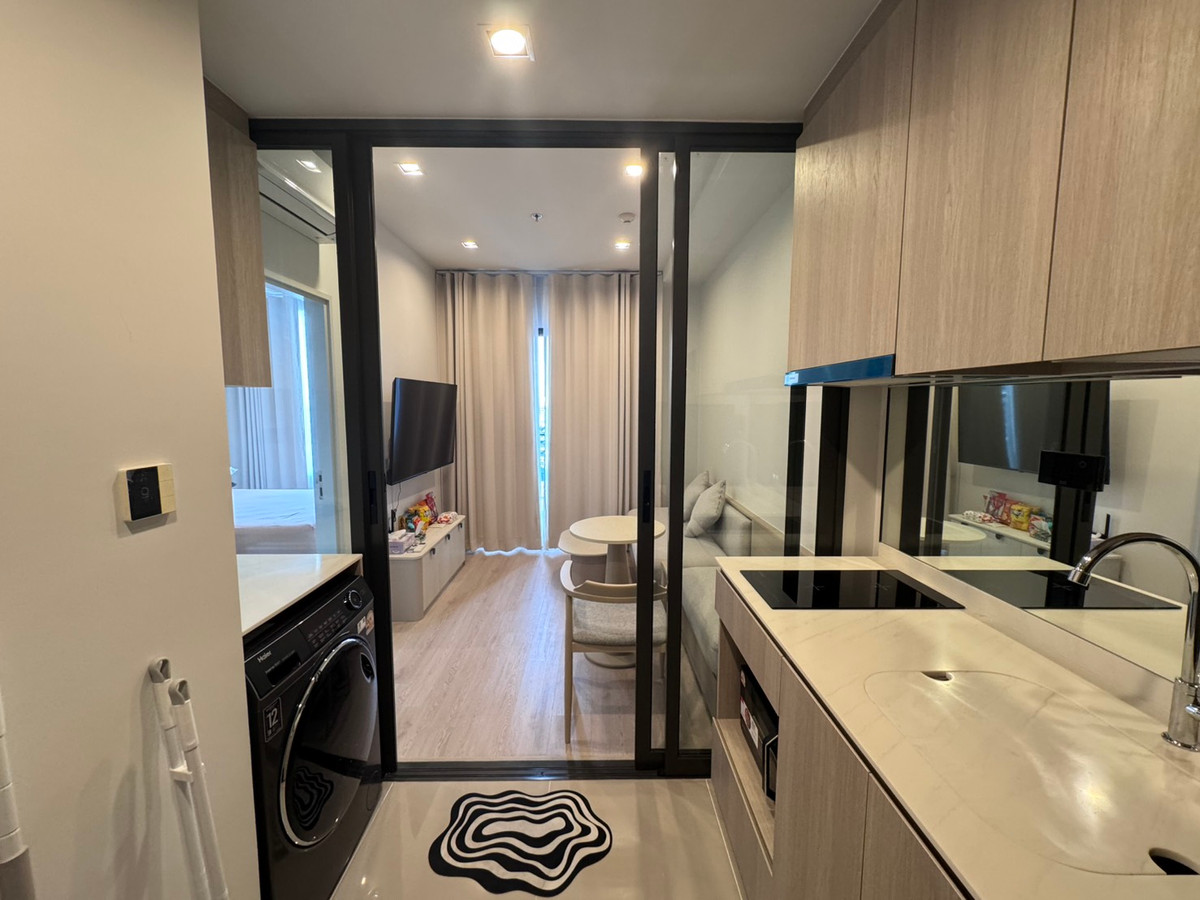ให้เช่าคอนโดวงเวียนใหญ่ เจริญนคร : Condo Reference Sathorn Wongwianyai, Modern Style, New room, ติด BTS วงเวียนใหญ่, Available For Rent