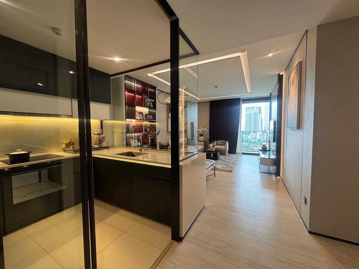 ขายคอนโดสุขุมวิท อโศก ทองหล่อ : คอนโด Super Luxury ใจกลางทองหล่อ
☁️The Room Sukhumvit 38 
2 Bed 2 Bath 90.99 sq.m.💰20.9 MB.
☎️Phat 064-642-8664
☎️Nui 094-624-2014