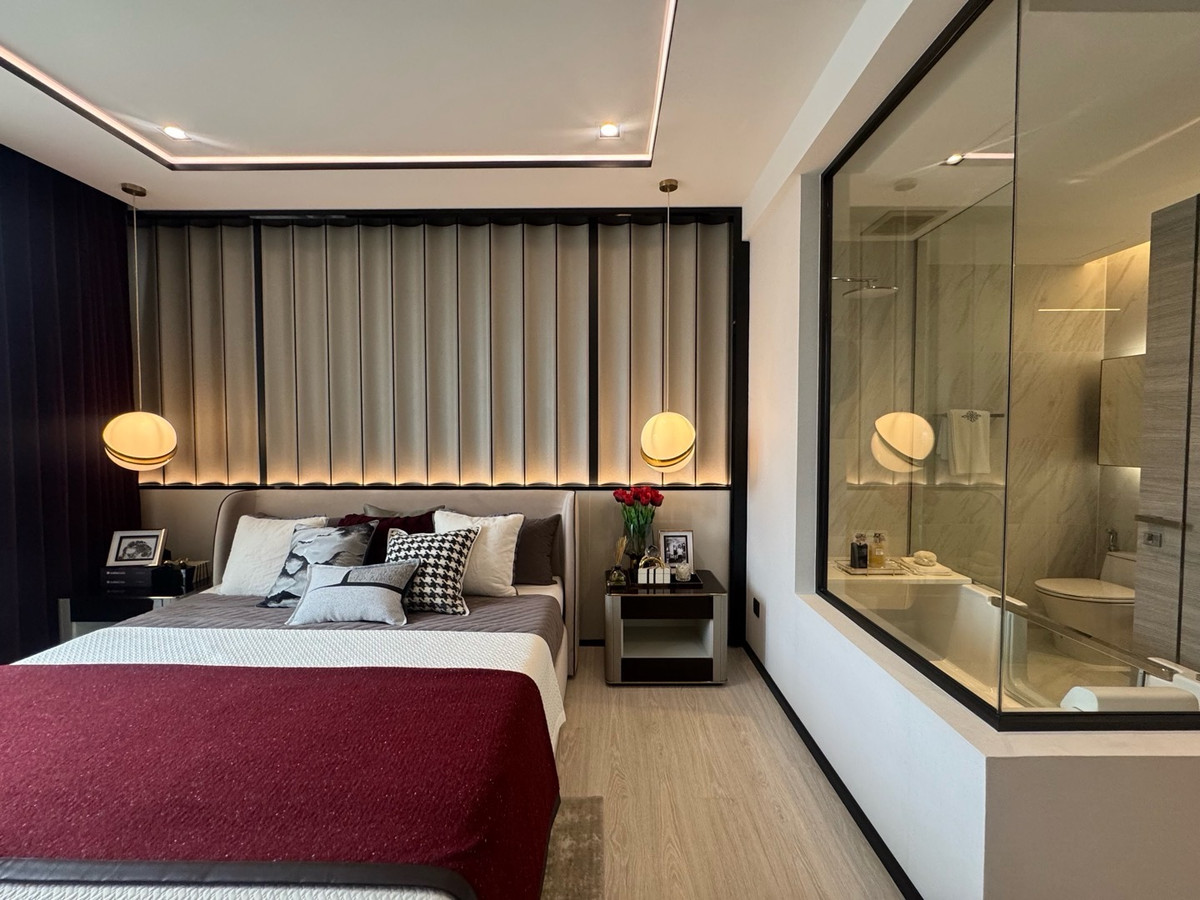 ขายคอนโดสุขุมวิท อโศก ทองหล่อ : คอนโด Super Luxury ใจกลางทองหล่อ
☁️The Room Sukhumvit 38 
2 Bed 2 Bath 90.99 sq.m.💰20.9 MB.
☎️Phat 064-642-8664
☎️Nui 094-624-2014