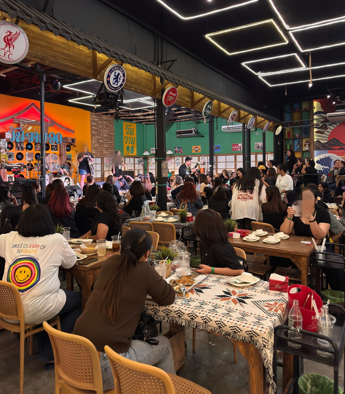 เซ้งร้านค้า/ตลาดนัดพระราม 5 ราชพฤกษ์ บางกรวย : เซ้งร้านสวยๆ  พระราม 5 ถนนนครอินทร์ ติดถนนใหญ่ เหมาะมากสำหรับ ร้านอาหาร +บาร์ ไลฟ์มิวสิค มีลานจอดรถ