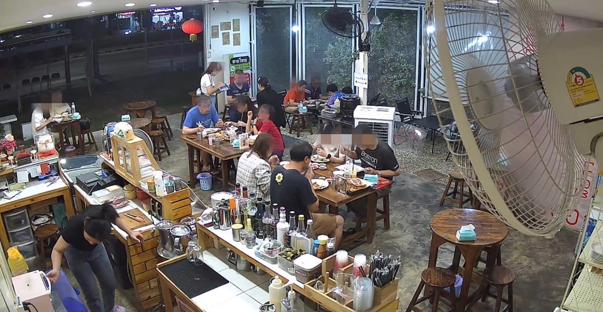 For LeaseholdRetail SpaceKasetsart, Ratchayothin : Urgent sale, Southern-Isaan restaurant, Theparak Road, Watcharaphon, Saphan Mai, full of customers every day, average sales 300,000 baht.