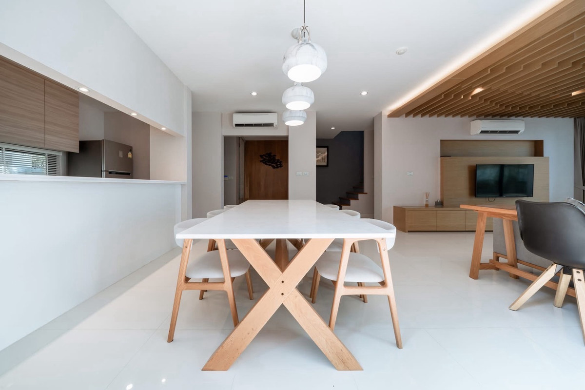 ขายบ้านพัทยา บางแสน ชลบุรี สัตหีบ : ขายพูลวิลล่าใกล้ชายหาด นาจอมเทียน พัทยา โครงการ Nirvana Beyond @ Beach Pattaya บ้าน 3 ชั้น พื้นที่ใหญ่ เดินเพียง 45 เมตรถึงทะเล