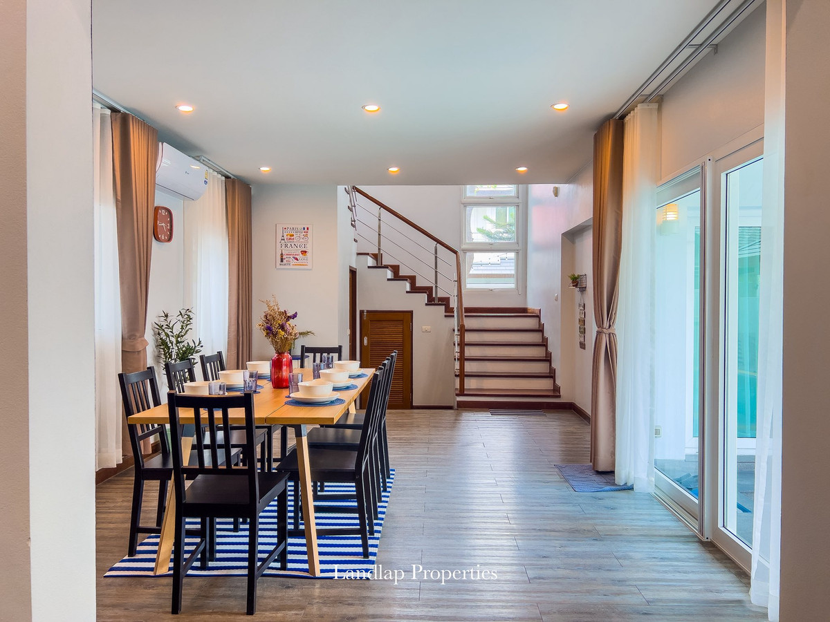 ขายพัทยา บางแสน ชลบุรี สัตหีบ : ขายบ้านพูลวิลล่าพัทยา สามารถทำธุรกิจได้  โครงการติดทะเล ลงหาดได้เลย