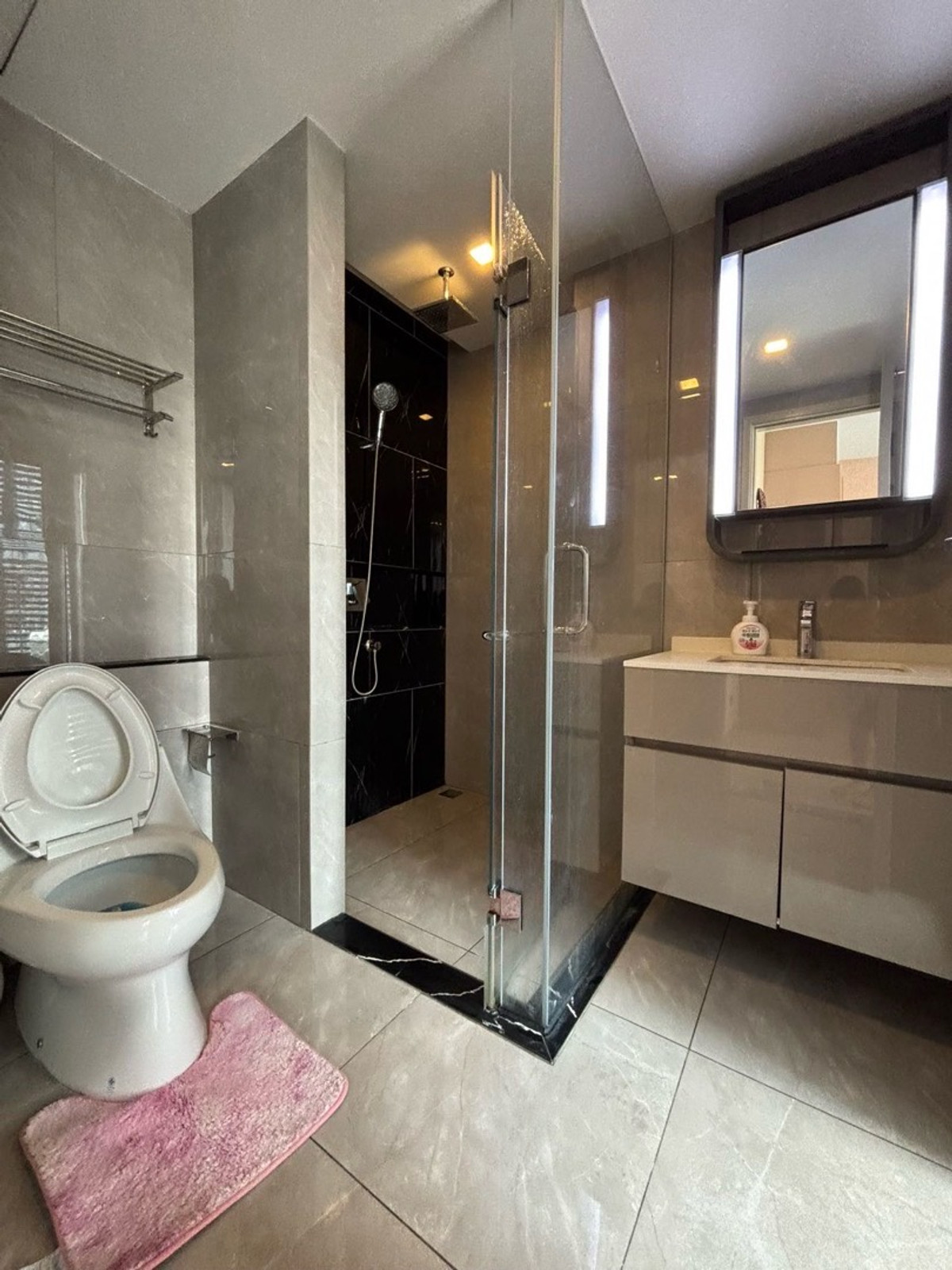 For RentCondoRama9, Petchburi, RCA : ✨ Modern Luxury at Its Best | ONE9FIVE Asoke - Rama 9