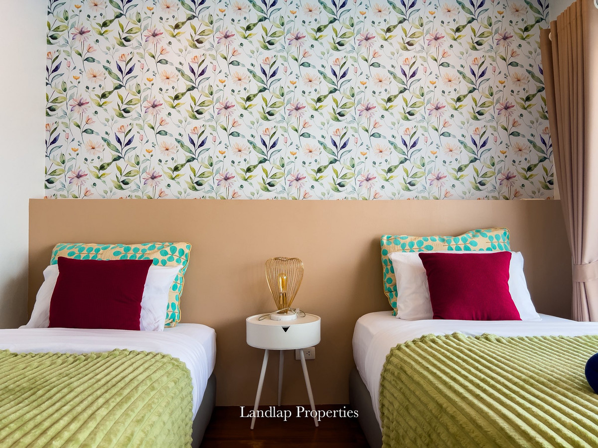 ขายพัทยา บางแสน ชลบุรี สัตหีบ : ขายบ้านพูลวิลล่าพัทยา สามารถทำธุรกิจได้  โครงการติดทะเล ลงหาดได้เลย