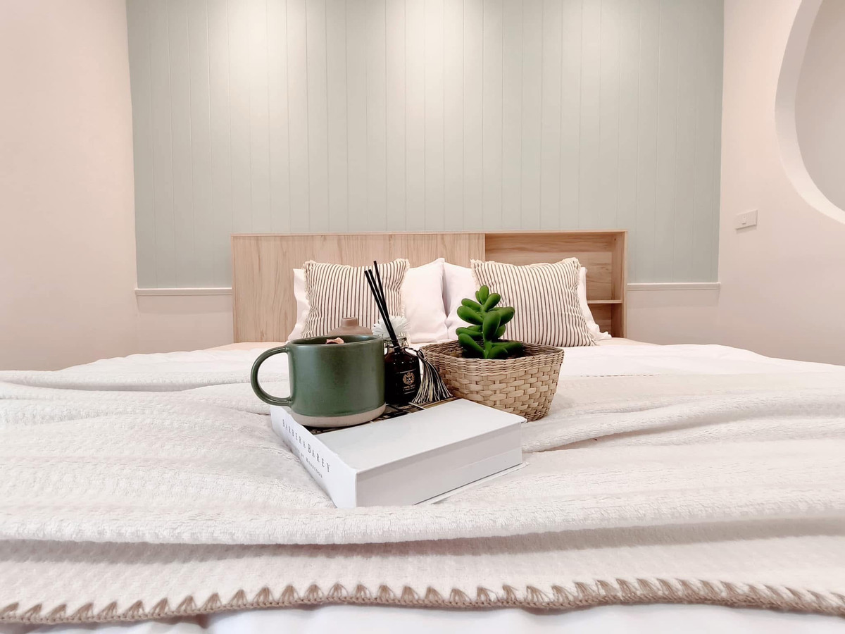 CondoBang kae, Phetkasem : Urgent rent/sale🔥 Large suite 43.56 sq m. ✨Newly renovated, ready to move in. Rent only: 4,300 baht/month, or buy for 799,000 (suitable for those with an income of 15,000 or more). Room on the 4th floor is very private.